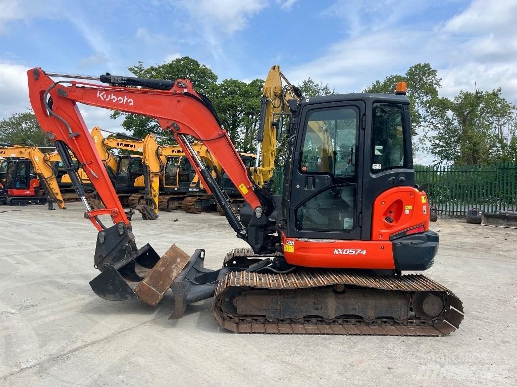 Kubota KX 057-4 小型挖土機/掘鑿機<7t(小型挖掘機)