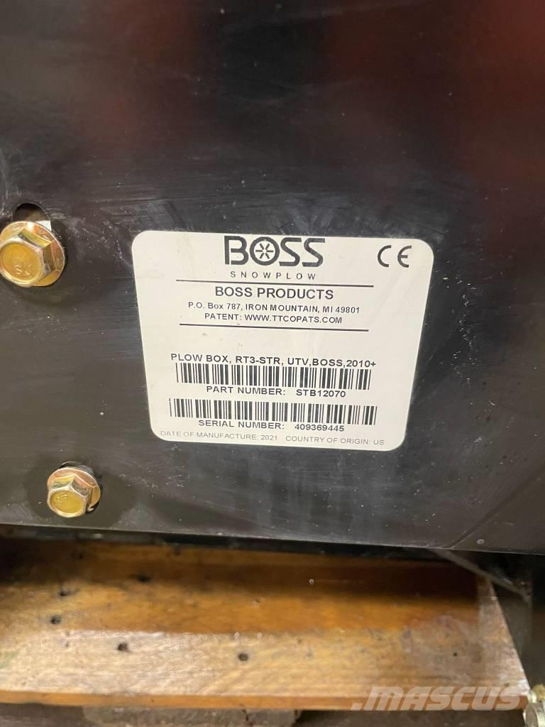Boss SK-R 6' Box Plow 刮雪板和犁