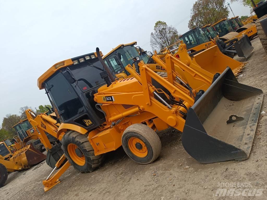 JCB 3 CX 輪胎式裝載機