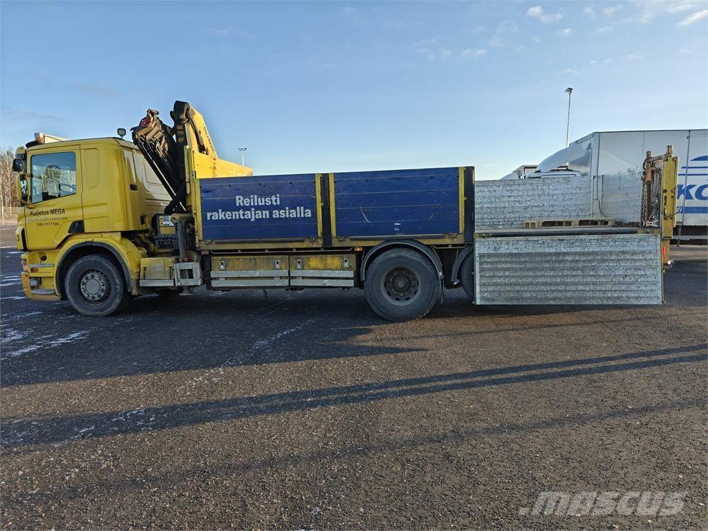 Scania P320 起重機卡車