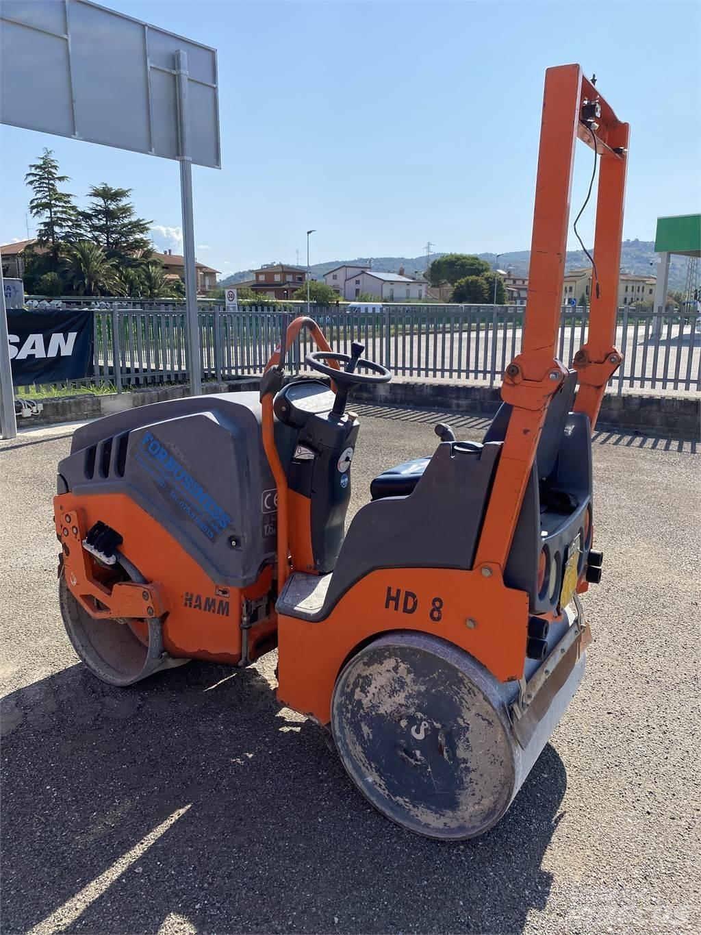 Hamm HD 8 雙輪滾壓機