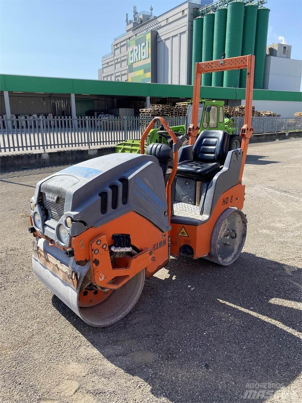 Hamm HD 8 雙輪滾壓機