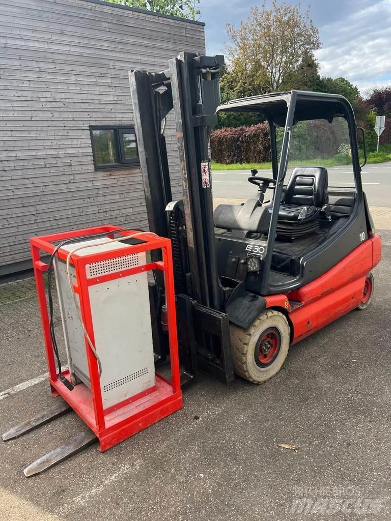 Linde E30-01 電動堆高機