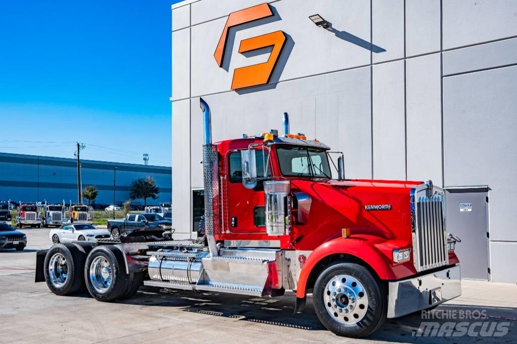Kenworth W 900 曳引機組件