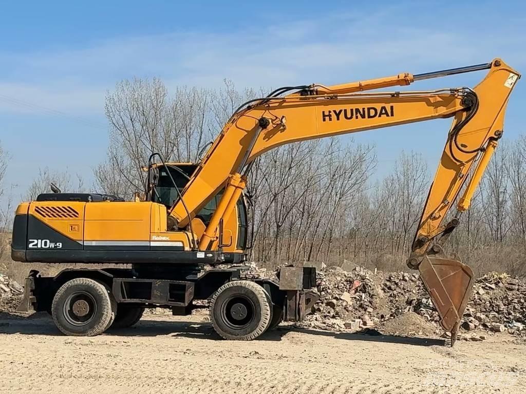 Hyundai R210W-9 旋轉式挖土機/掘鑿機/挖掘機