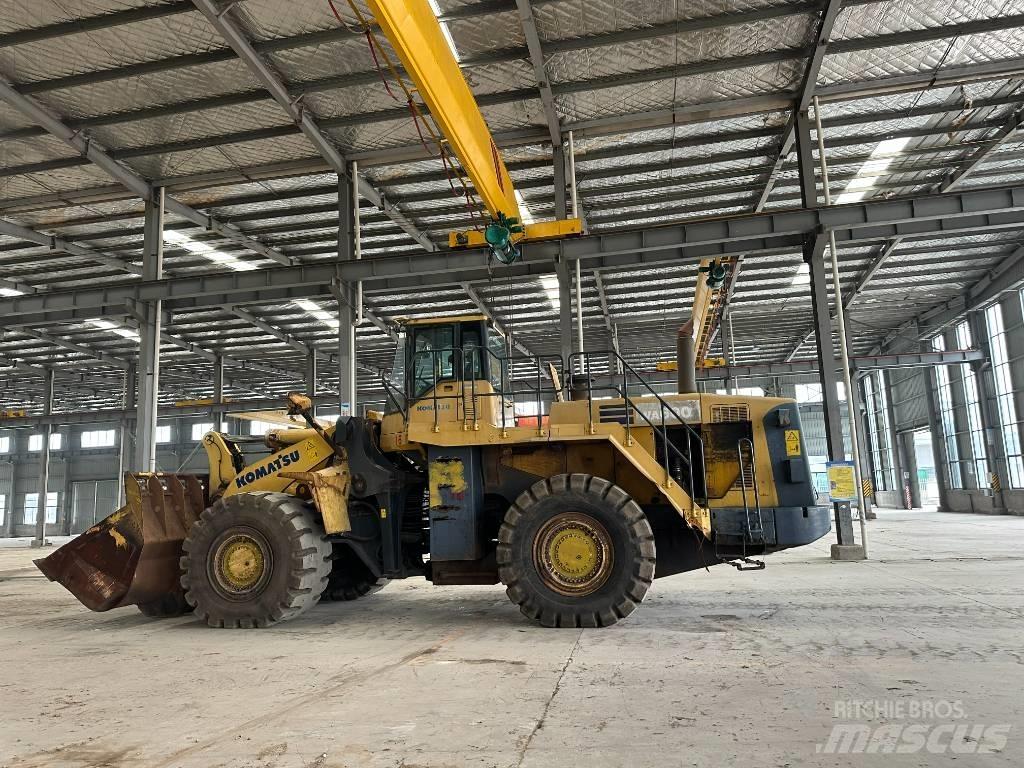 Komatsu WA 600 輪胎式裝載機