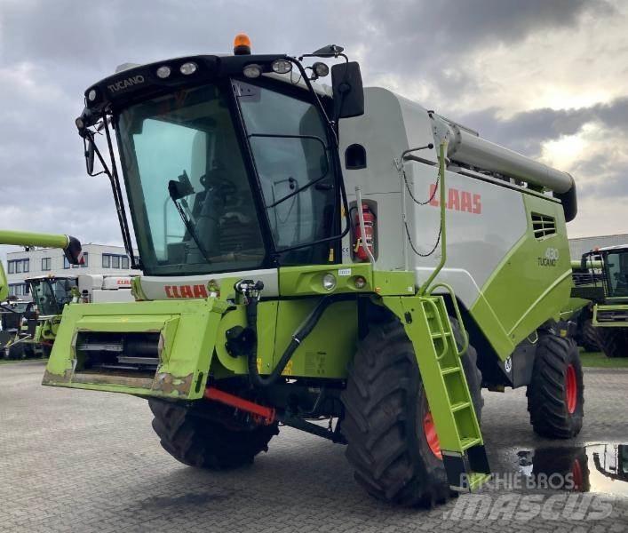 CLAAS TUCANO 430 聯合收穫機