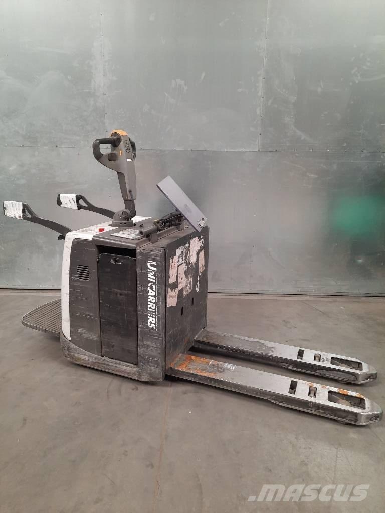 UniCarriers 200PMR 平台型低架升降機