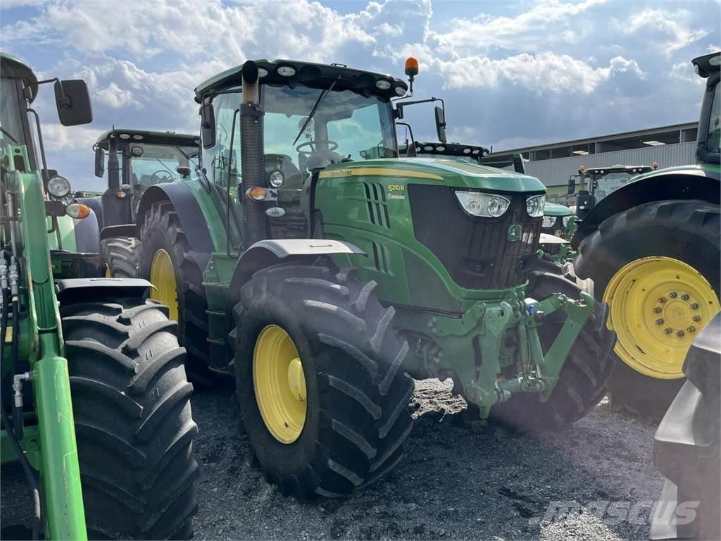 John Deere 6210R 曳引機