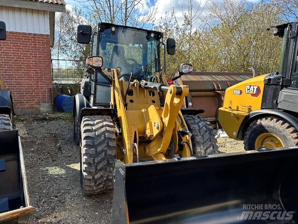 CAT 906 輪胎式裝載機