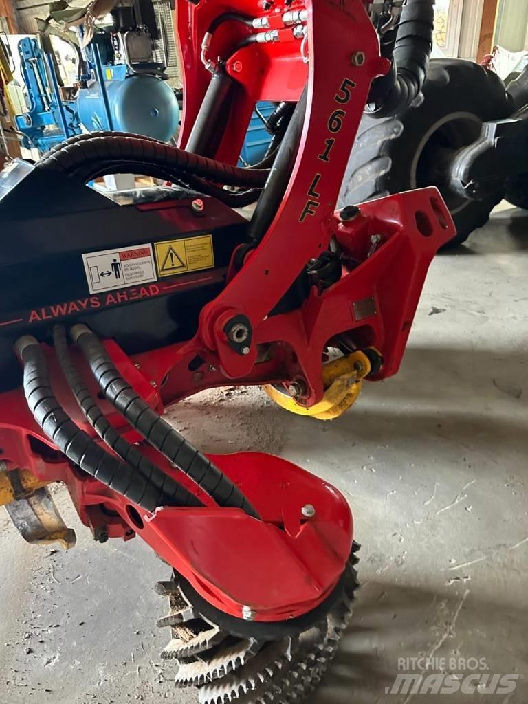 SP 561 LF 收穫機