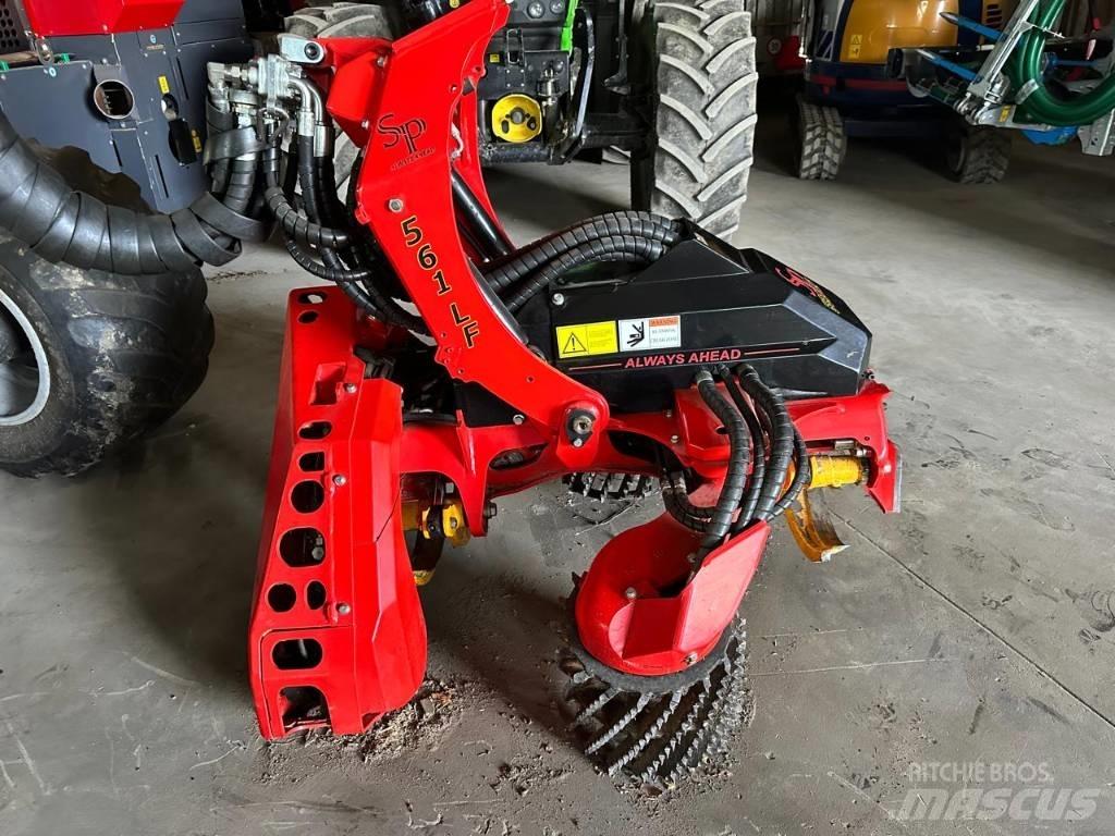 SP 561 LF 收穫機