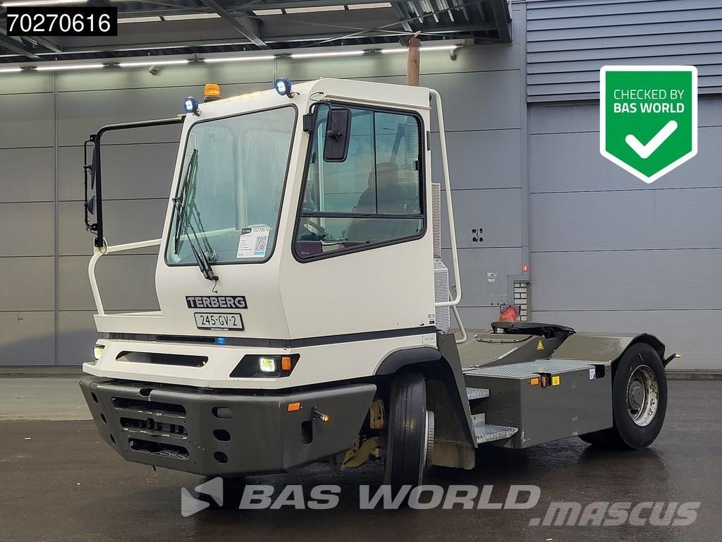 Terberg YT182 4X2 終端式曳引機