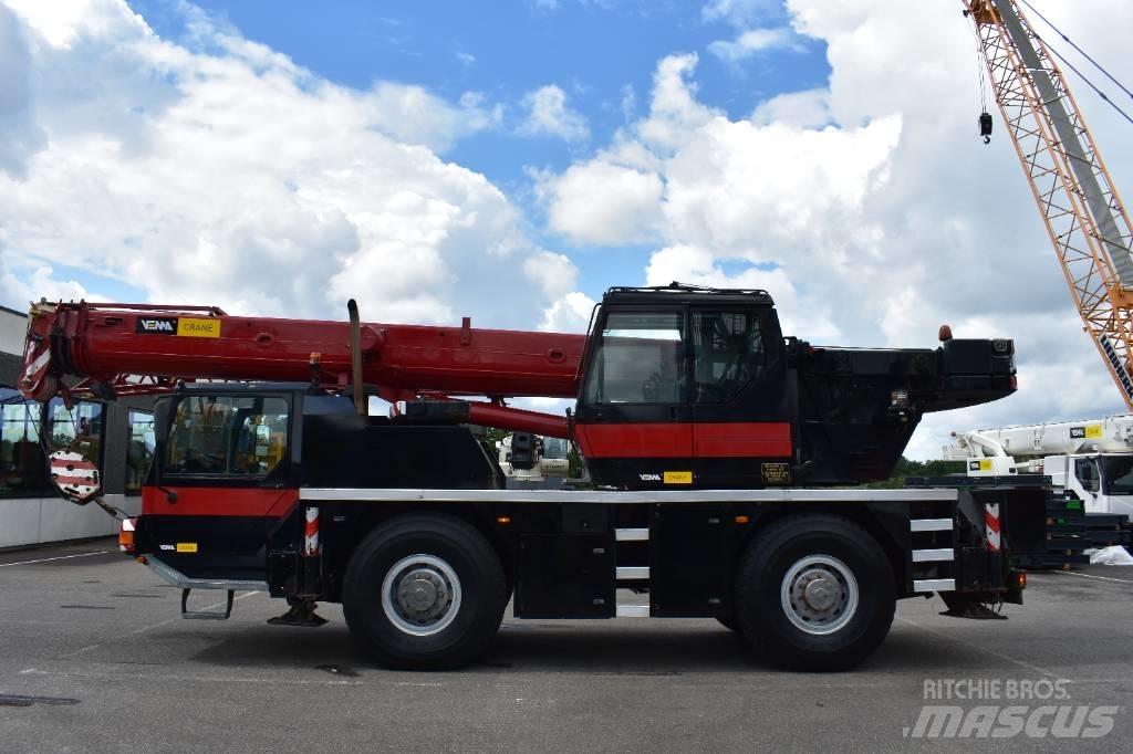 Liebherr LTM 1030-2 全路面起重機/吊車