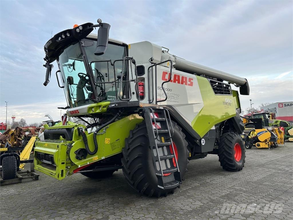 CLAAS Trion 660 聯合收穫機