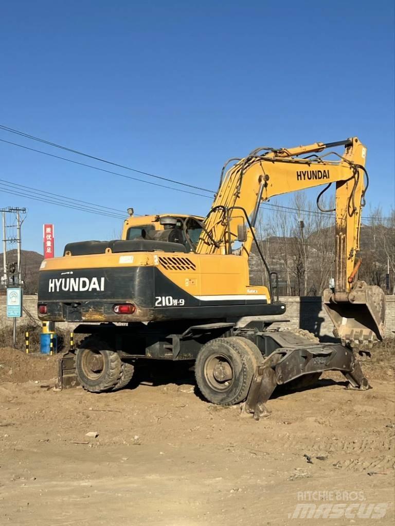 Hyundai R210W-9 旋轉式挖土機/掘鑿機/挖掘機