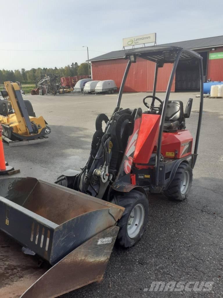 Norcar A6226 多功能裝載機