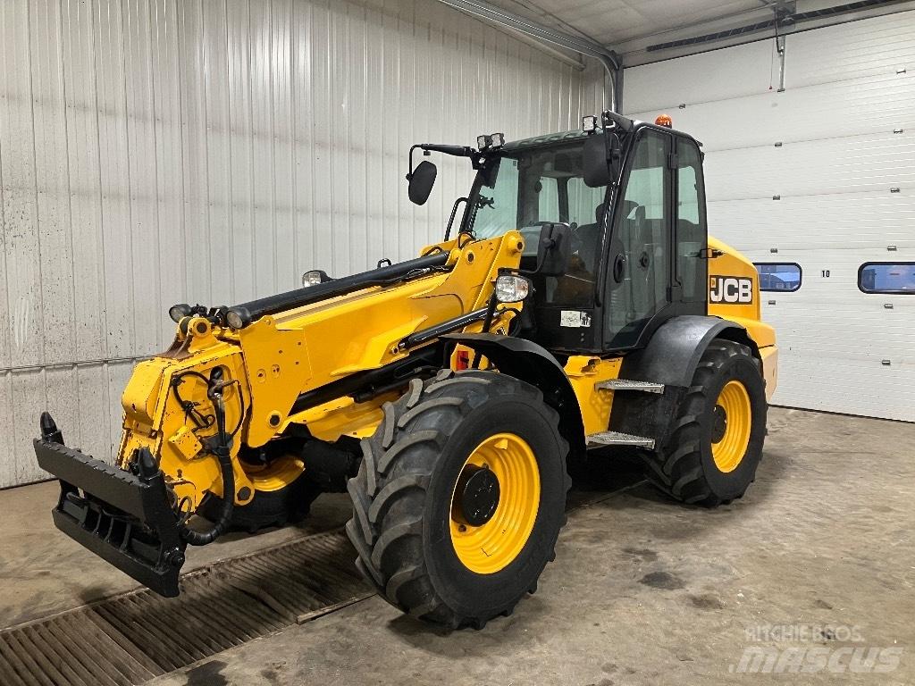 JCB TM 320 輪胎式裝載機