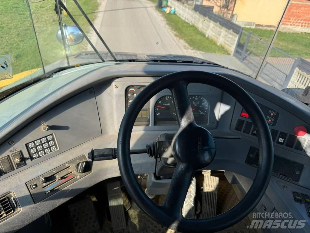 Volvo A 30 D 鉸接式起吊車