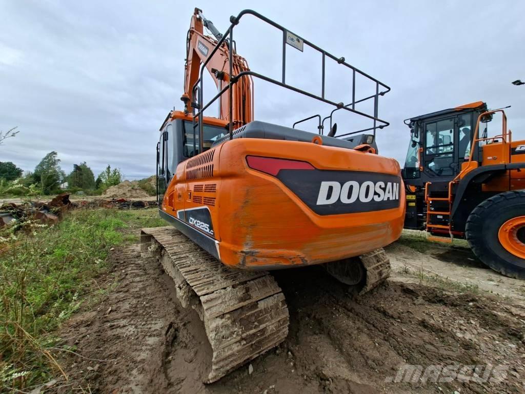 Doosan DX 225 LC-5 履帶式 挖土機/掘鑿機/挖掘機