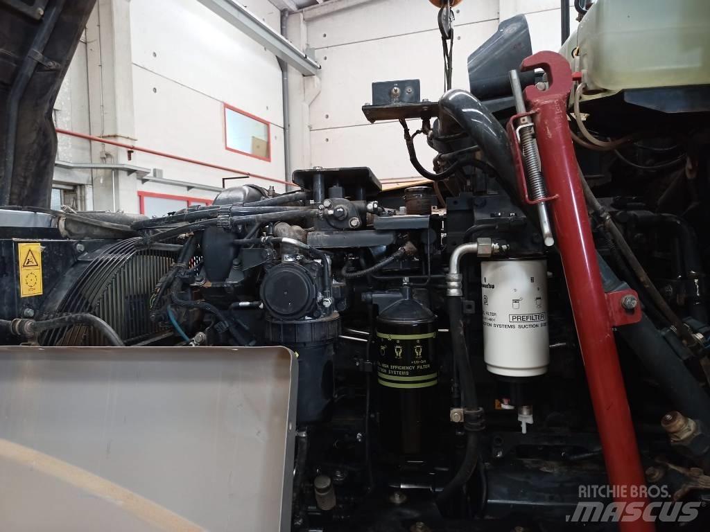 Komatsu HM 300-3 鉸接式起吊車