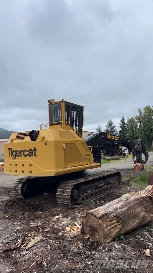 Tigercat 880D 鉗式裝載機
