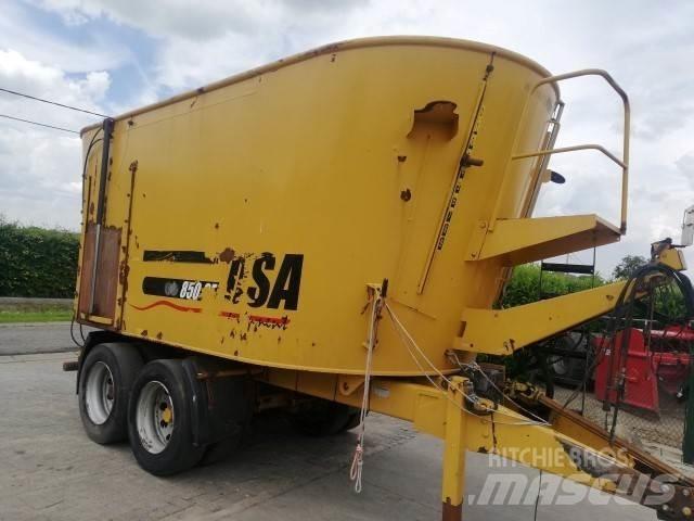  USA 850CF 混合餵料機