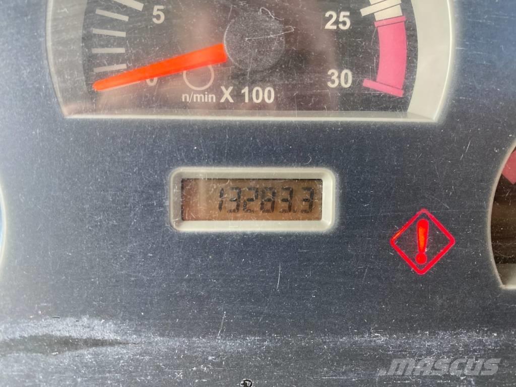 CAT 422 F TURBO 反鏟裝載機
