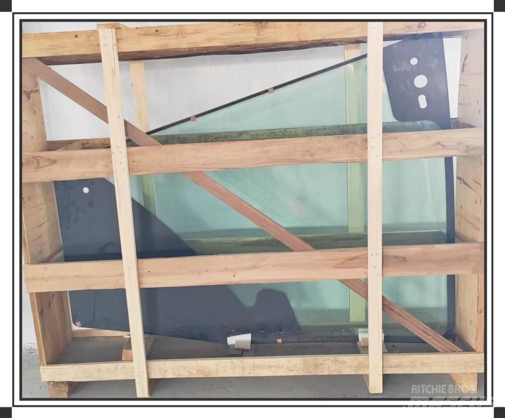 CLAAS Door glass 駕駛室與內部