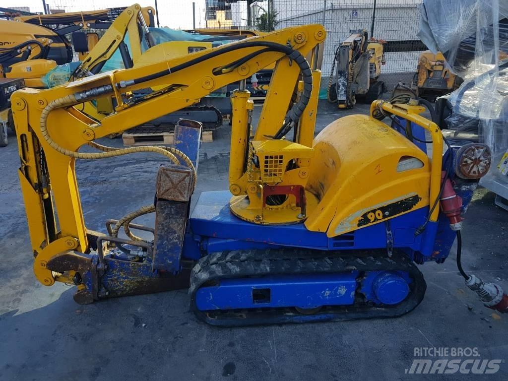 Brokk 90 拆卸式挖土機/掘鑿機/挖掘機