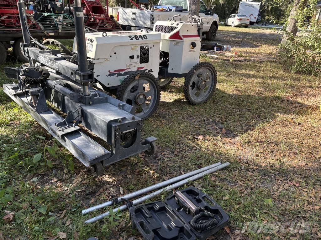 Somero S-840 混凝土澆灌吊杆