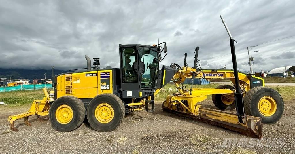 Komatsu GD555-5 平土機