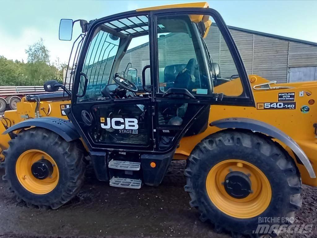 JCB 540-140 伸縮臂操作車