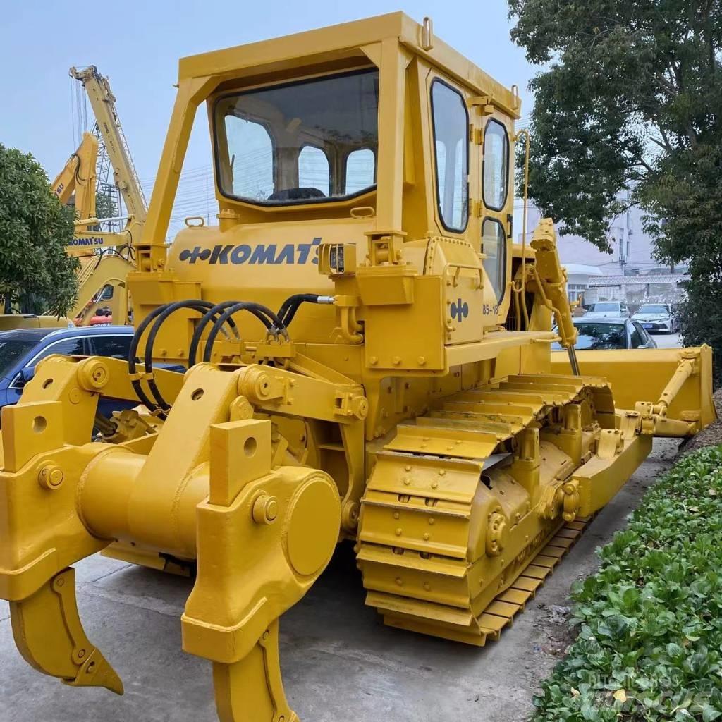 Komatsu D 85 履帶推土機