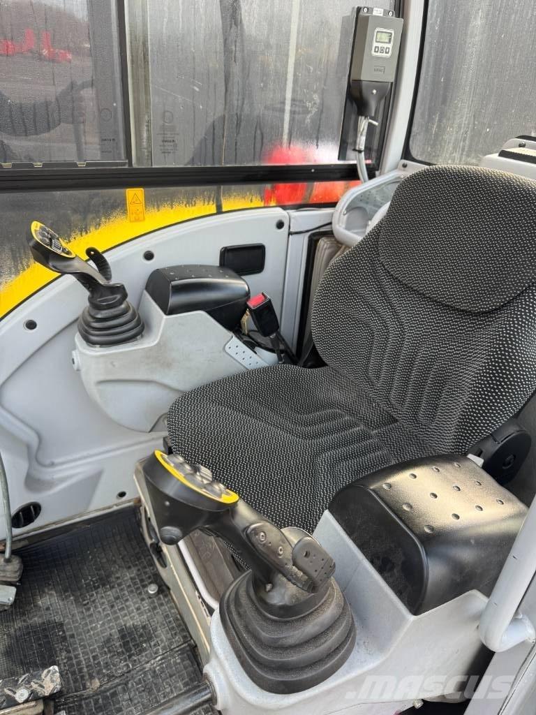 Wacker Neuson 3503 小型挖土機/掘鑿機<7t(小型挖掘機)