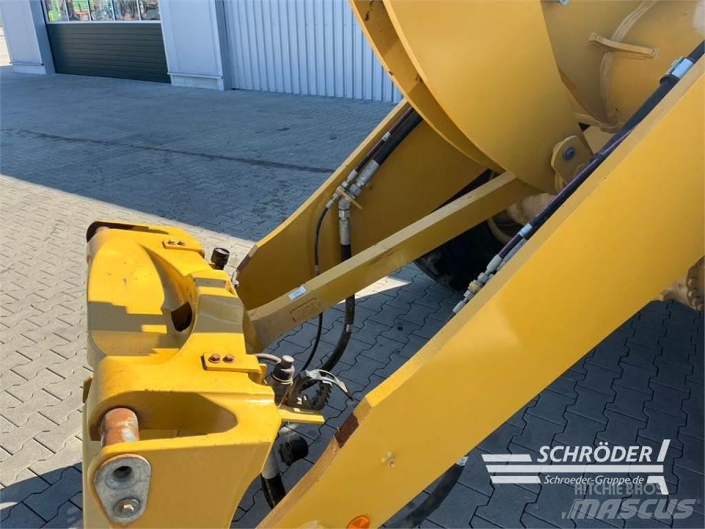 CAT 938 HL 輪胎式裝載機