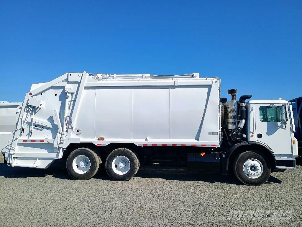 Mack MRU 垃圾車