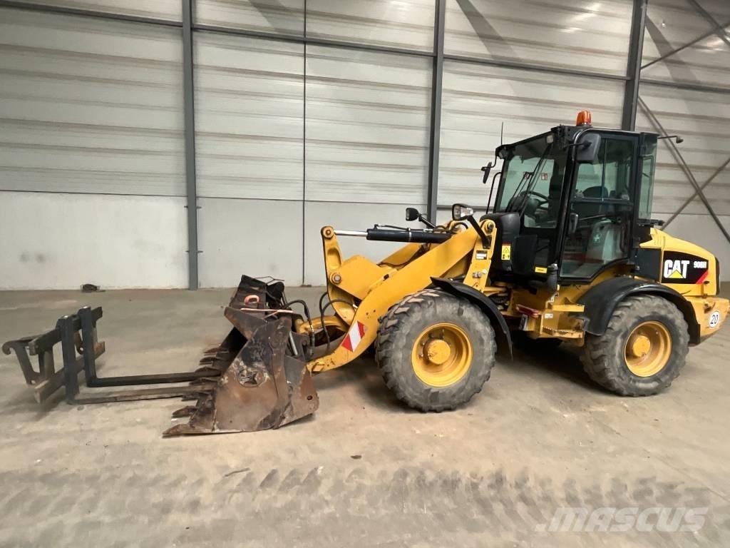 CAT 908 H 2 輪胎式裝載機