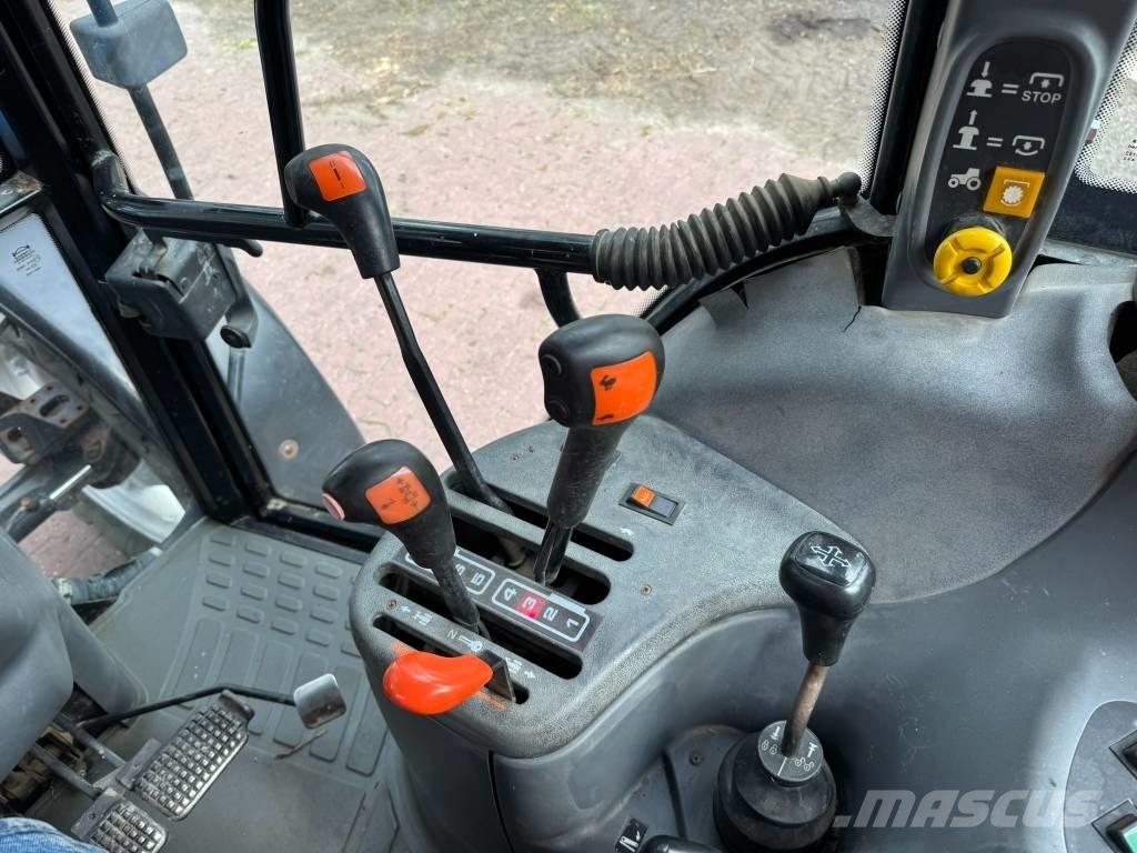 New Holland TS90 曳引機