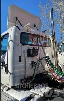 Freightliner M2 曳引機組件