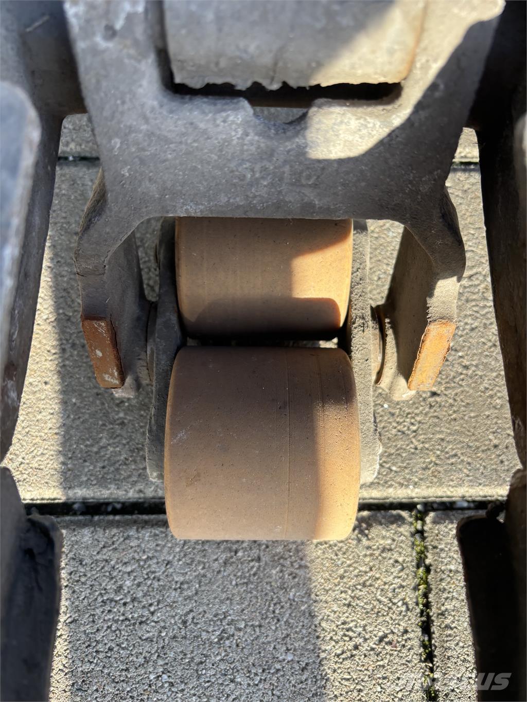 BT LWE 180 行走控制式堆積機