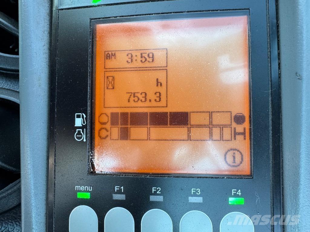 Yanmar VIO27LW (00845) 小型挖土機/掘鑿機<7t(小型挖掘機)