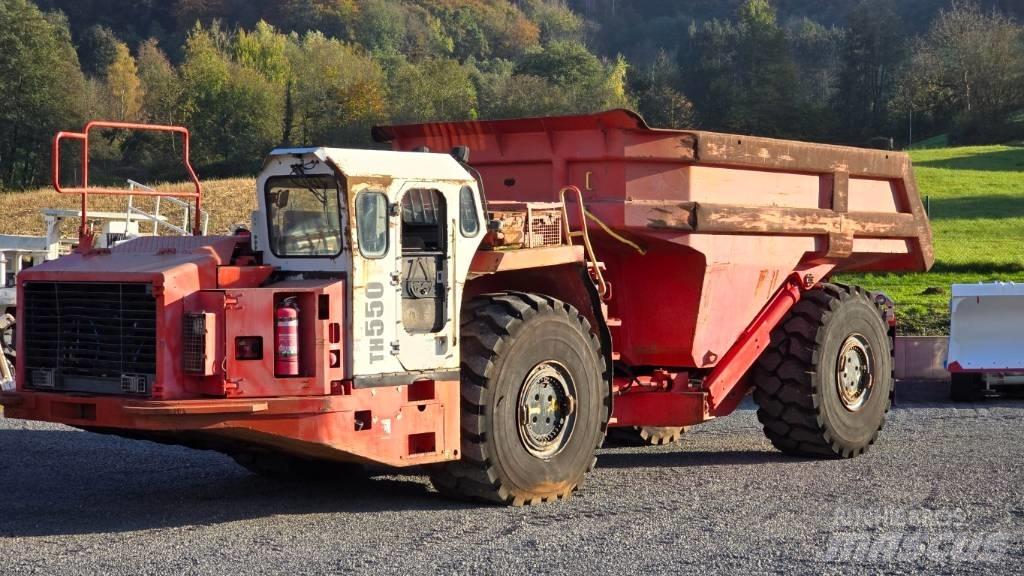 Sandvik TH550 地下礦用卡車和吊車