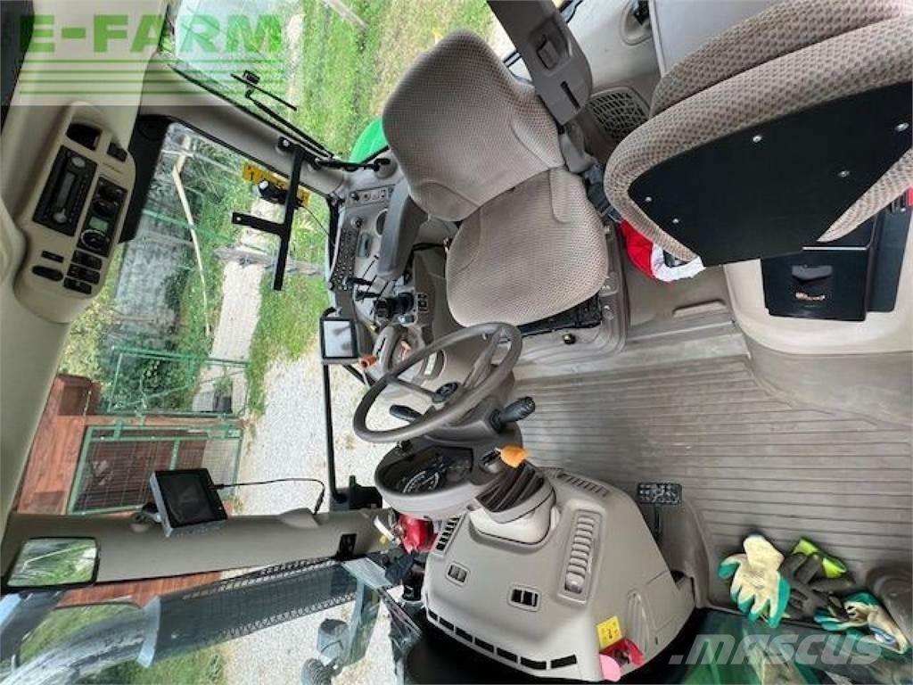 John Deere 6115R 曳引機