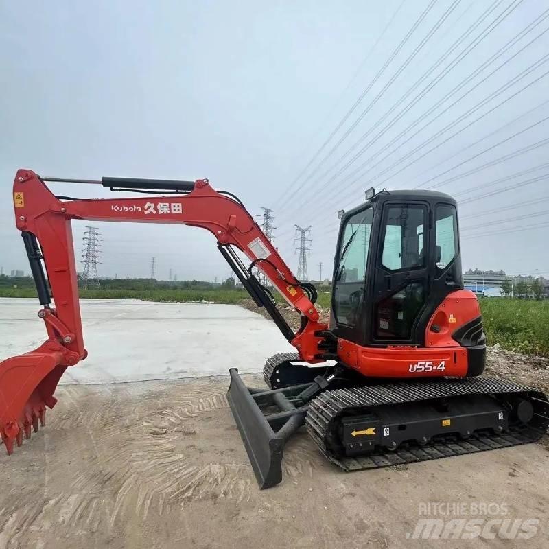 Kubota U 55 小型挖土機/掘鑿機<7t(小型挖掘機)