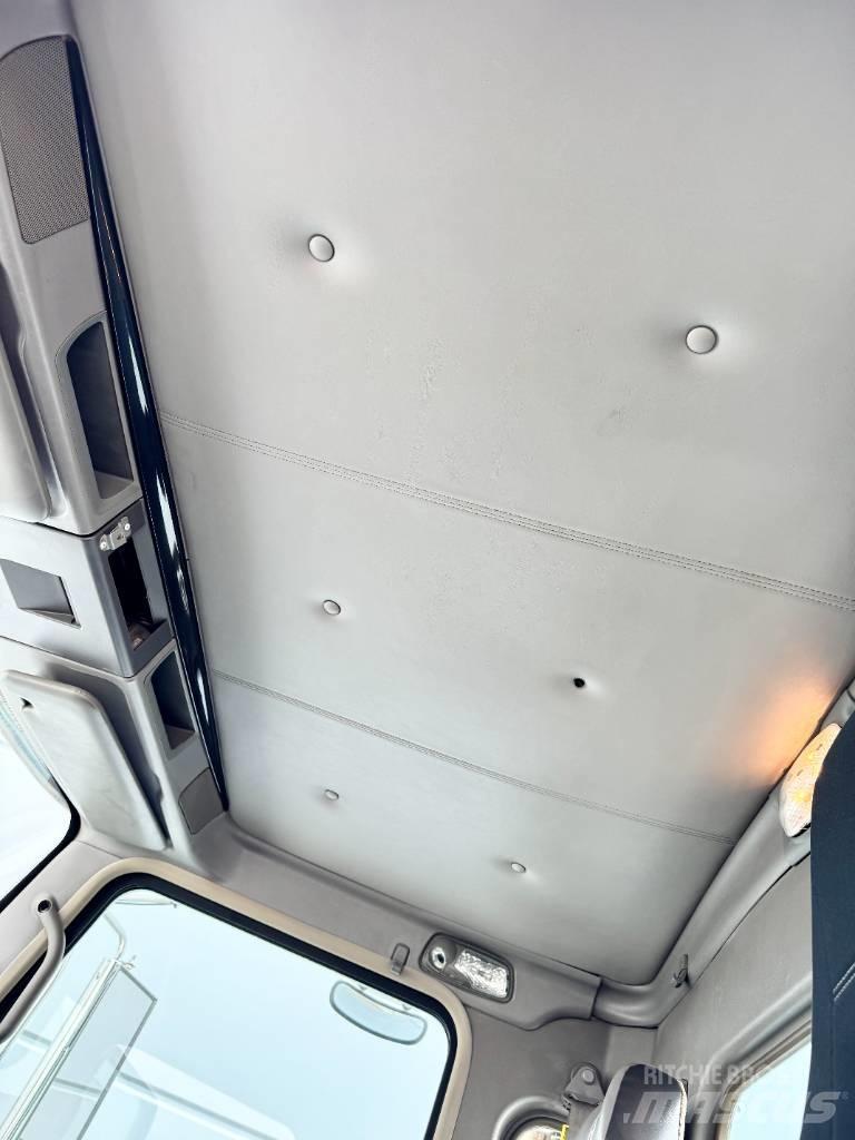 Kenworth T800 曳引機組件