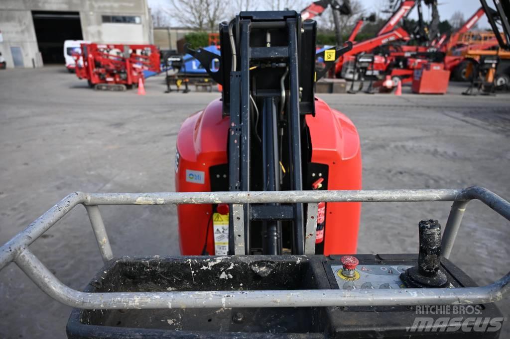 Manitou VJR 100 曲臂高空作業車