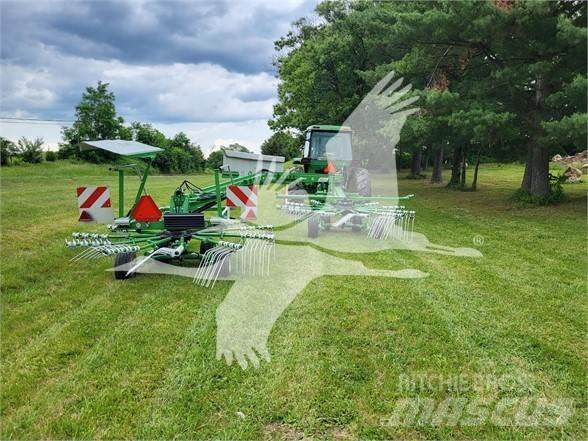 Samasz DUO680 耙與翻草機