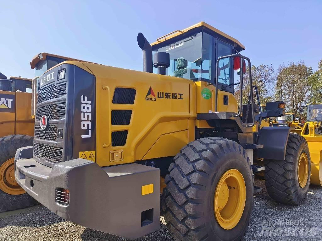SDLG LG 958 F 輪胎式裝載機