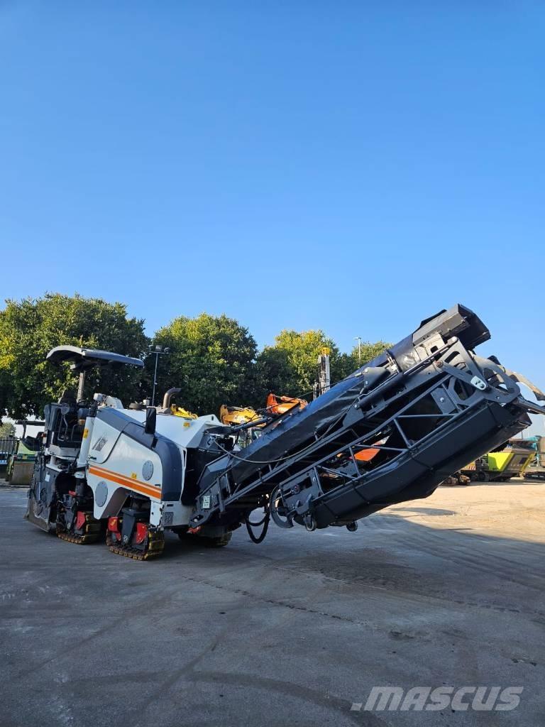 Wirtgen W 100 F 瀝青冷銑刨機/銑床